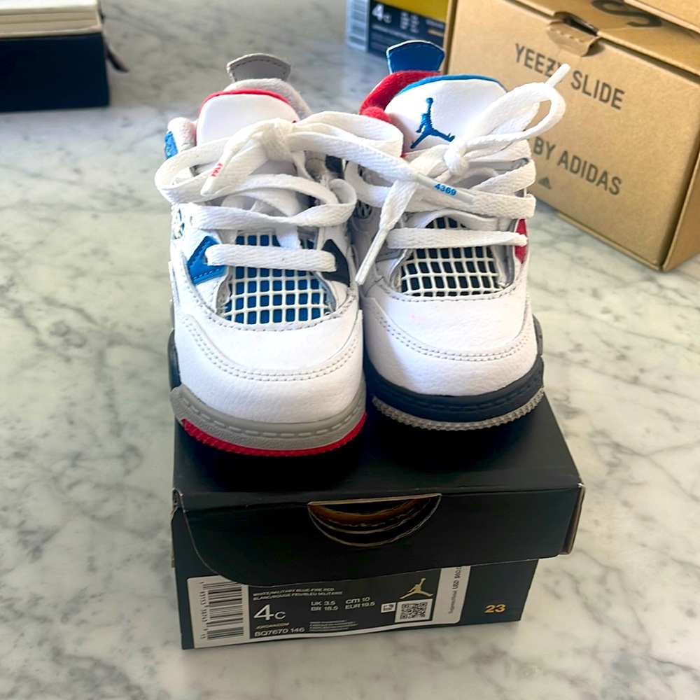 Jordan four retro size 4C